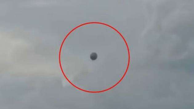 US government releases UFO sighting reports - ’Orbs swarming in all directions’