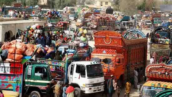 Pakistan deports over five thousand migrants in a single day