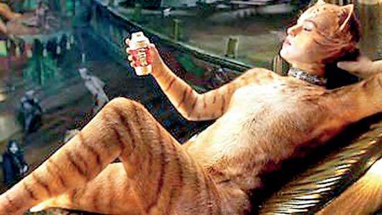 Cats : fans slam beleaguered film