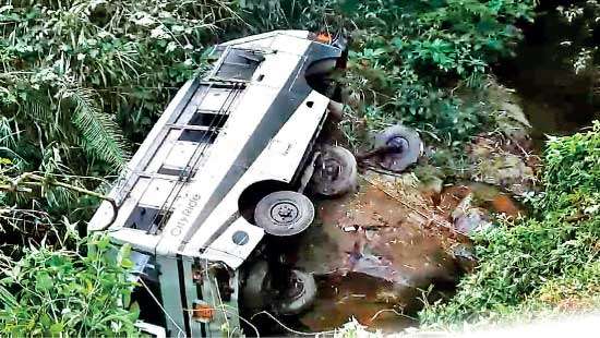 Accident at Dickoya One dead and 16 seriously injured