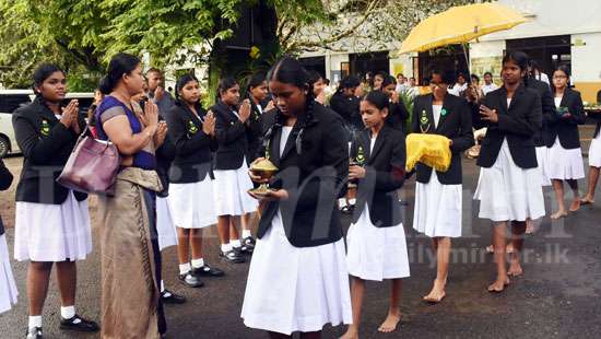 Gothami Junior Prefects take oath