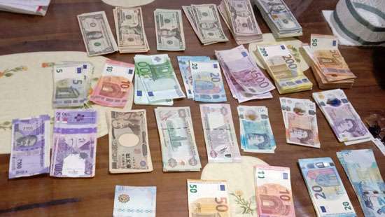 Man caught with foreign currency; ready to transact  through Undiyal