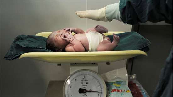 Many hospitals in China stop newborn delivery services as birth rate drops