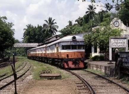 Train services on Kelani Valley Line resumes