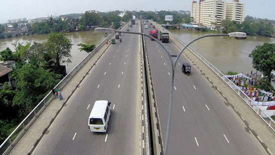 Extremists planning attacks on bridges in Colombo: police