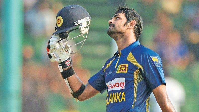 Ten senior cricketers pull out of Pakistan series