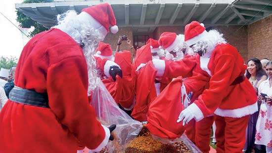 Cinnamon Lakeside commences festive season with annual Cake-Mixing ceremony