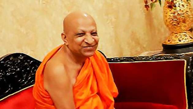 Malwatta Mahanayake Thero questions conflicting demand over education reforms