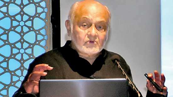 Top architect calls for urgent measures to revitalise Colombo Fort to integrate with Port City