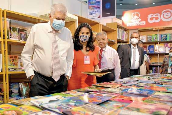 President visits Book Fair, says will hold a special book exhibition