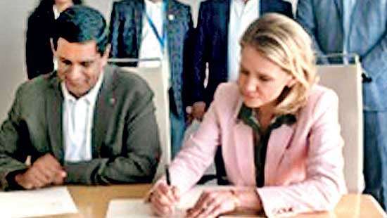 Sri Lanka Ports Authority and Virginia Ports Authority sign MOC