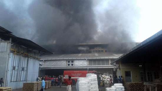 Fire at a factory in Ingiriya