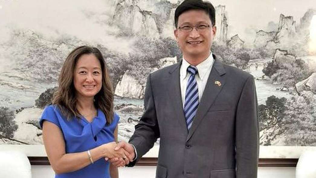 Chinese, U.S. envoys meet in Colombo; pledge support to help Sri Lanka mitigate economic crisis