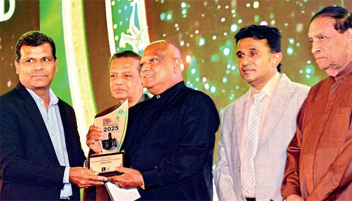 Lankadeepa named most popular Newspaper of the Year