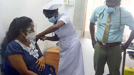 Pregnant mothers receive Sinopharm vaccines