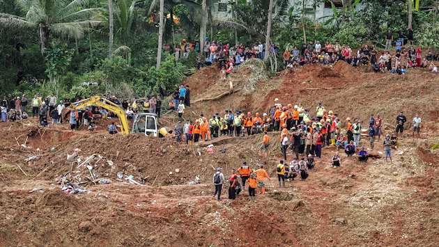 Death toll from Indonesia’s Central Java landslides rises to 30