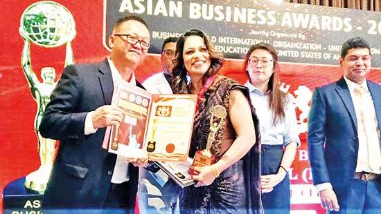 Yellow Girl shines at Asian Business Awards 2024