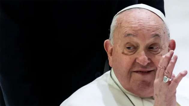 Pope Francis has pneumonia in both lungs, Vatican says