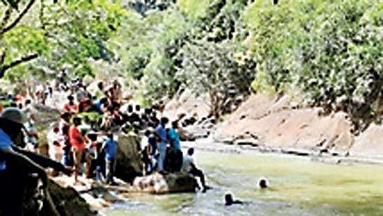 Five persons drown in Gerandi Ella