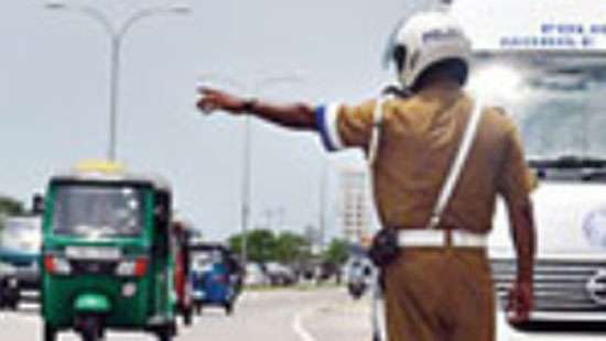 Two Nigerians, Lankan arrested with cocaine in Mt. Lavinia
