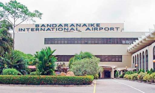 143 Sri Lankan students arrive from India