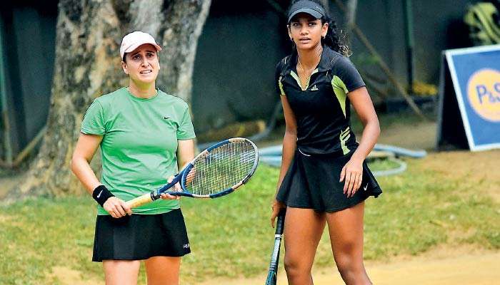 Yeti SSC Open Tennis Championship: Biyanka, Tuvini book berth to final