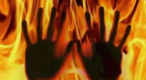 Fire in house claims lives of young couple at Valvettithurai
