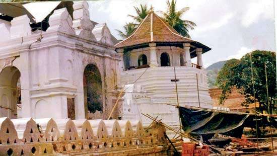 Memories of a black January when LTTE blasted the Maligawa