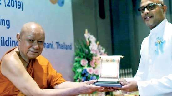 Ashan Malalasekera  receives Global Buddhist Ambassador Award