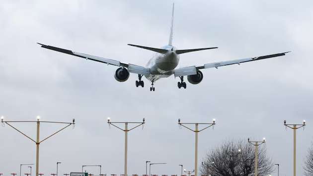 London’s Heathrow hit by more flight cancellations after air traffic failure
