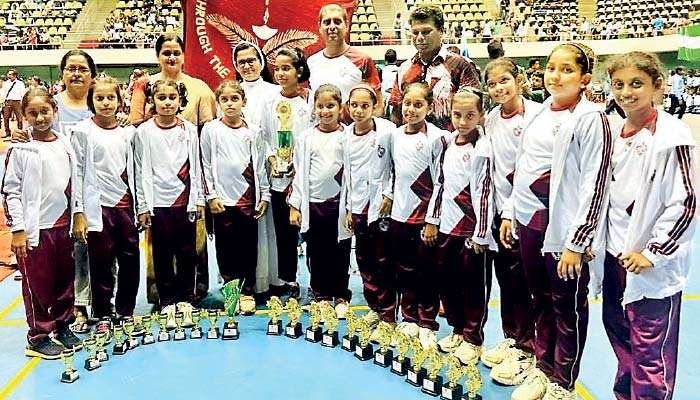 Holy Cross girls superior at all-island badminton