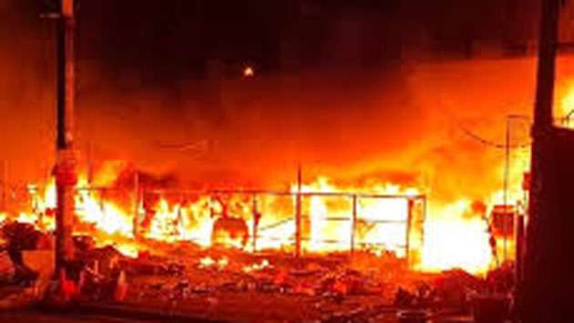 Fire breaks out at Scrap Metal shop in Galle