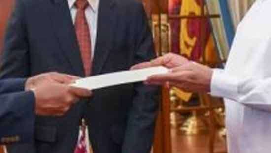 Maithri, Keerthi back as governors