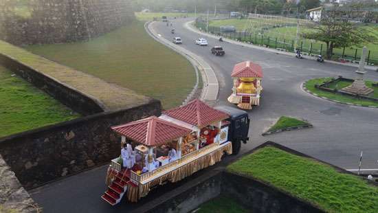 Procession carrying Sandahiru Stupa Sacred Pinnacle