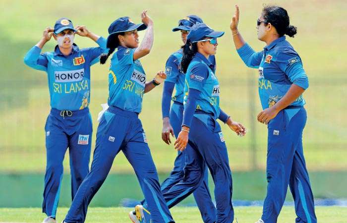 Skipper Chamari helps  Sri Lanka Women take 1-0 lead