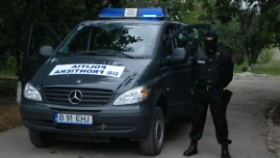 Illegal migrants including Sri Lankans nabbed by Arad Border Police in Romania