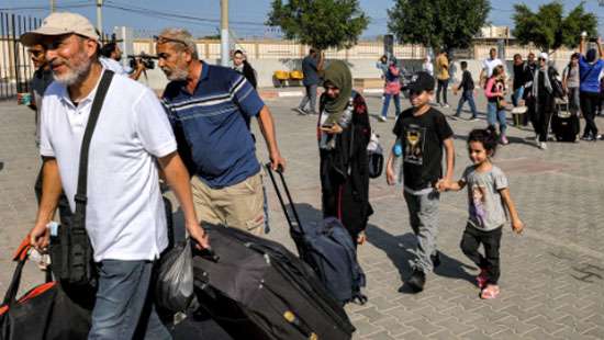 Eleven Sri Lankans from Gaza arrive safely in Egypt