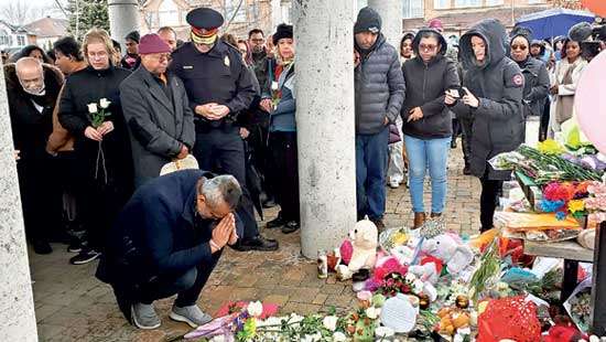 Ottawa community gathers at vigil to mourn victims of mass killing