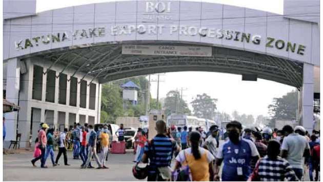Katunayake FTZ workers skip travel home to vote due to high bus fares
