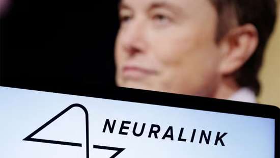 Elon Musk’s Neuralink implants brain chip in first human