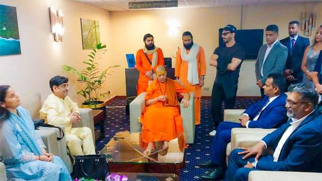 Ayodhya temple delegation arrives in Sri Lanka