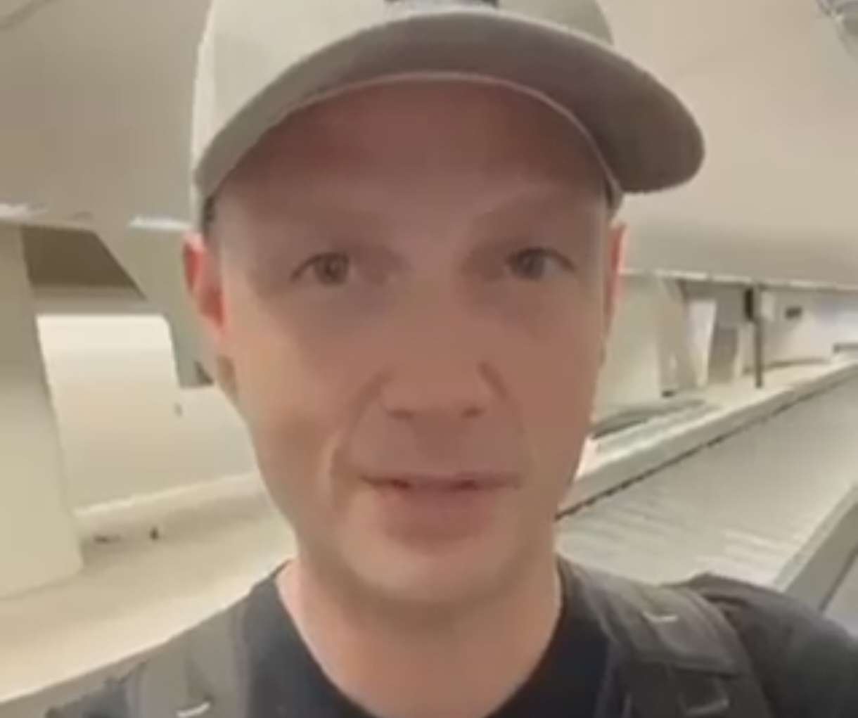 Nick Carter returns home unexpectedly