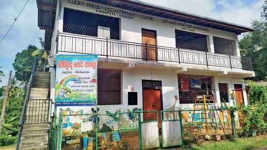 Higgoda:  A Social laboratory  A Swiss  uncle’s villagers learn to decide for themselves