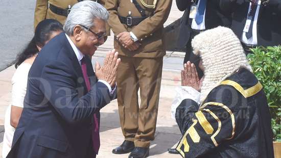 President welcomed to 9th Parliament