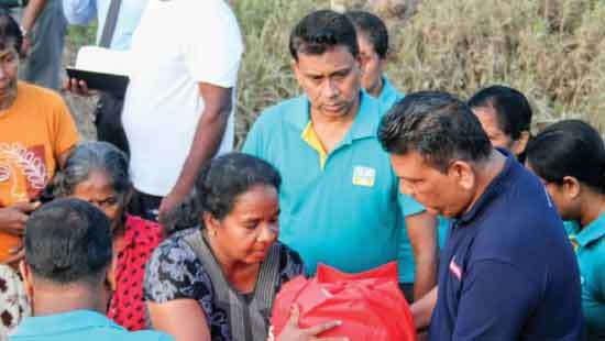 Sri Lanka Insurance Supports 1000 Families in Flood-Affected Areas