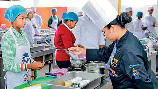 CAHM – 7 Star Junior Chef Competition advances to semi-final stage