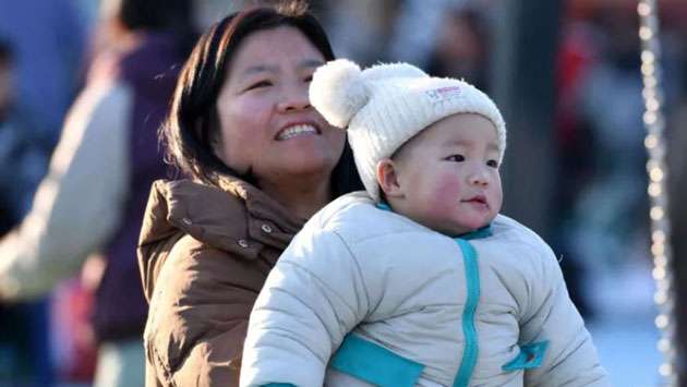 China offers parents $500 a year in bid to boost births