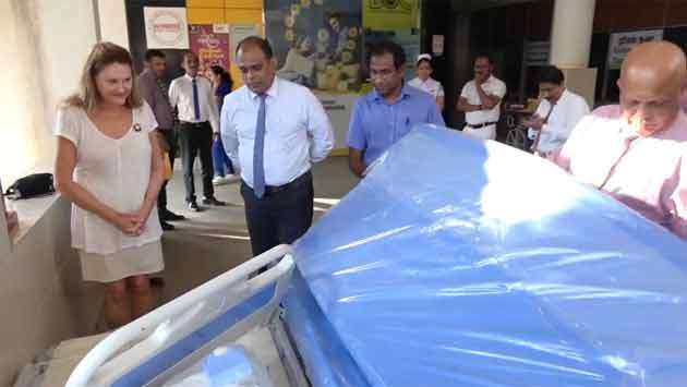 US lady donates ICU beds to hospital after life-saving treatment