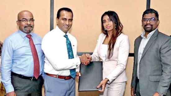 ComBank-ACH facilitate overseas education for Sri Lankans
