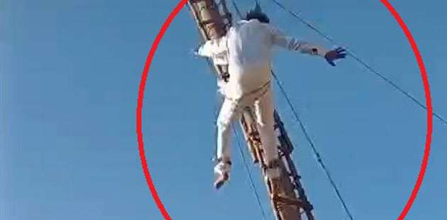 Man falls to death off 60-foot pole while acting Hindu cultural drama